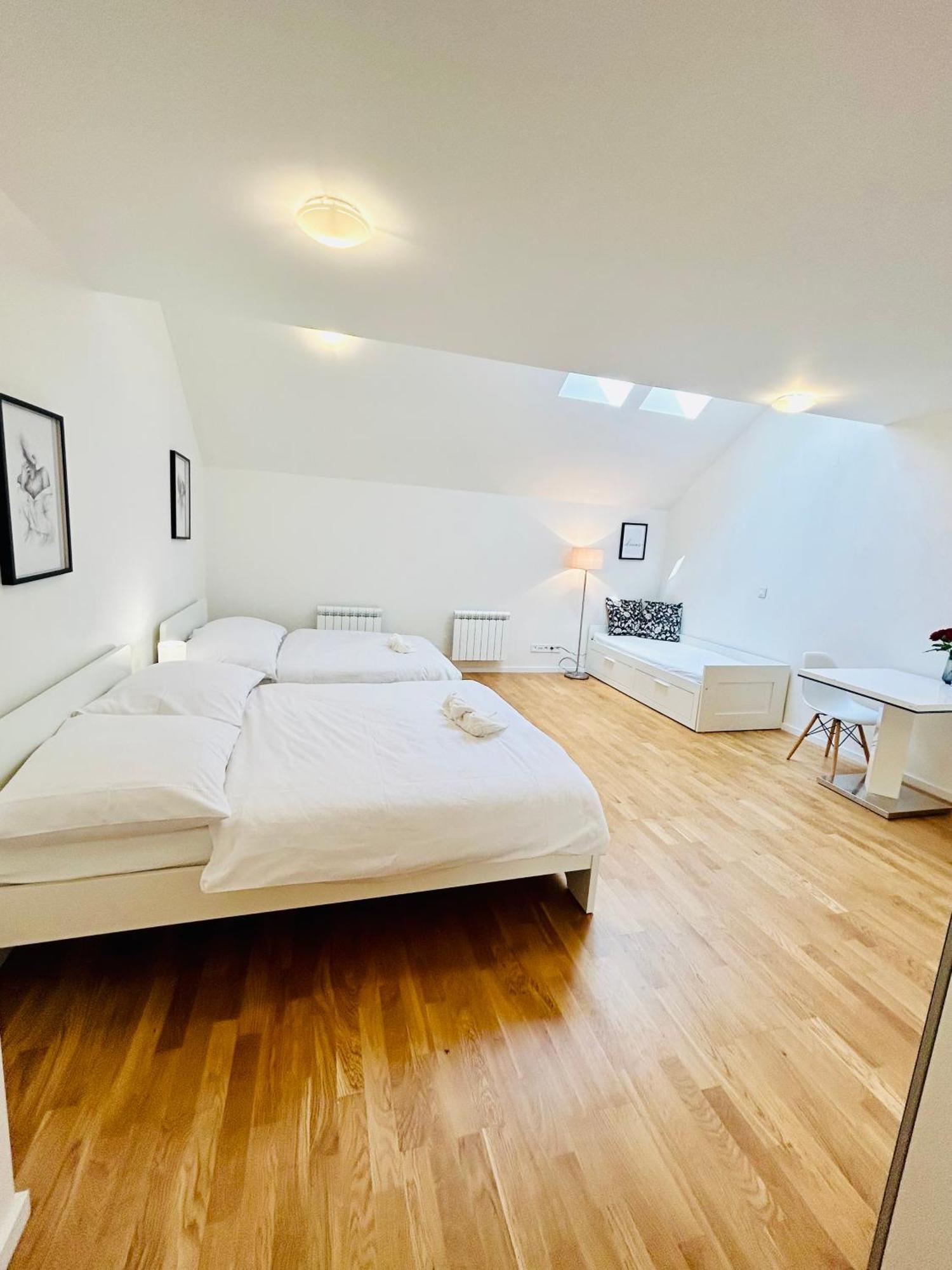 Cozy Design Apartments Right Next To Wenceslas Square Prag Dış mekan fotoğraf